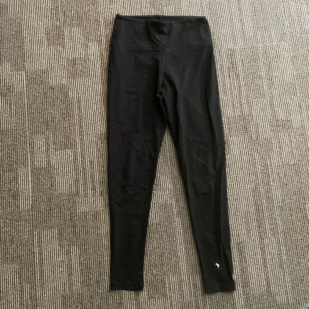 Victoria’s Secret Black Leggings, Size M